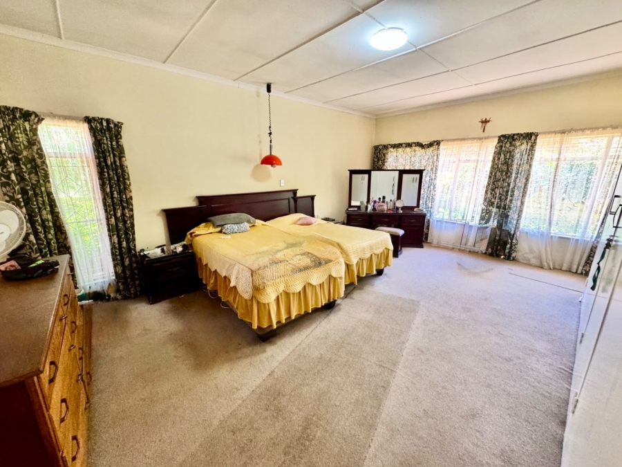 5 Bedroom Property for Sale in Potchefstroom North North West
